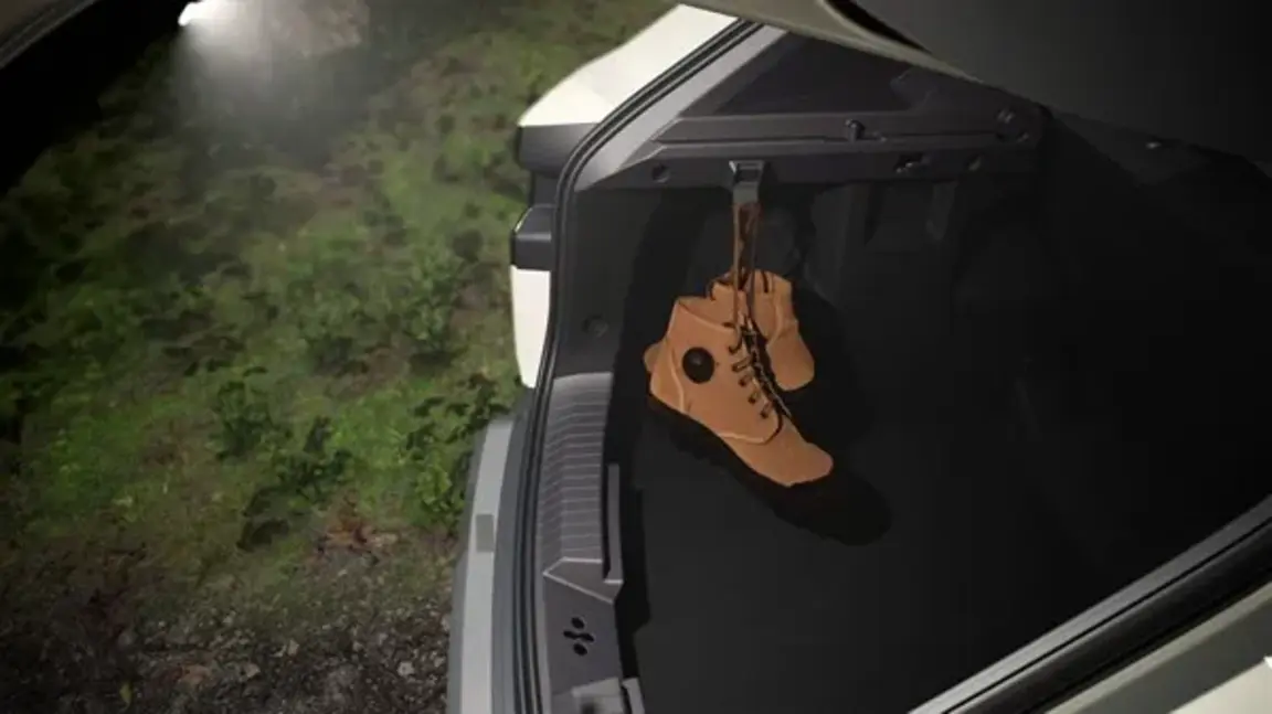 YOUCLIP SIDE MOUNTS IN THE TRUNK